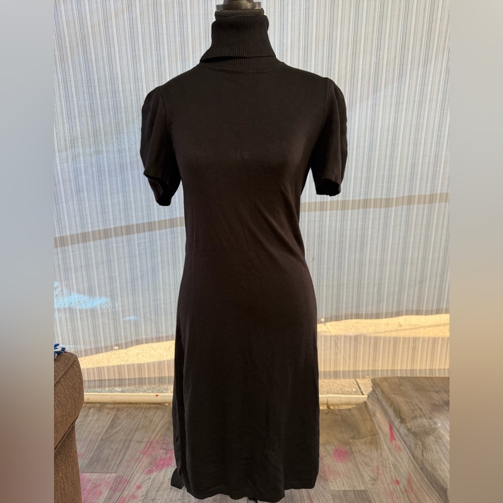 Express Black Short-Sleeve Midi Knit Dress